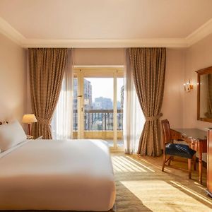 Gästezimmer mit Kingsize-Bett